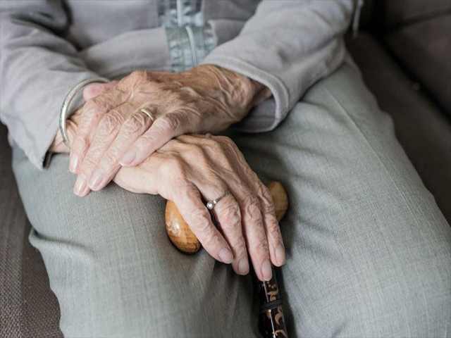 Это не вопрос одного дня — Тугжанов о снижении пенсионного возраста для женщин